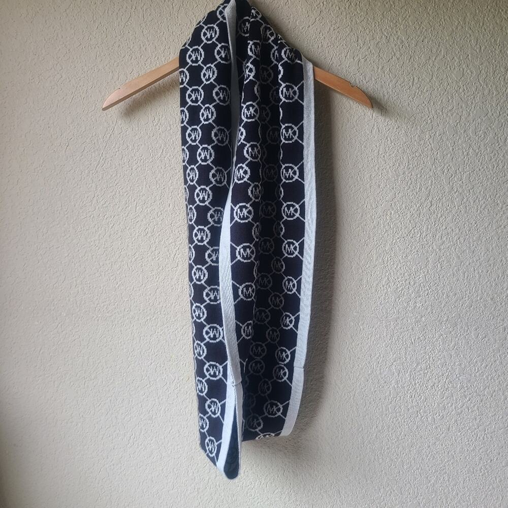 Michael Kors Black and White Scarf MK print One Size - Picture 1 of 5